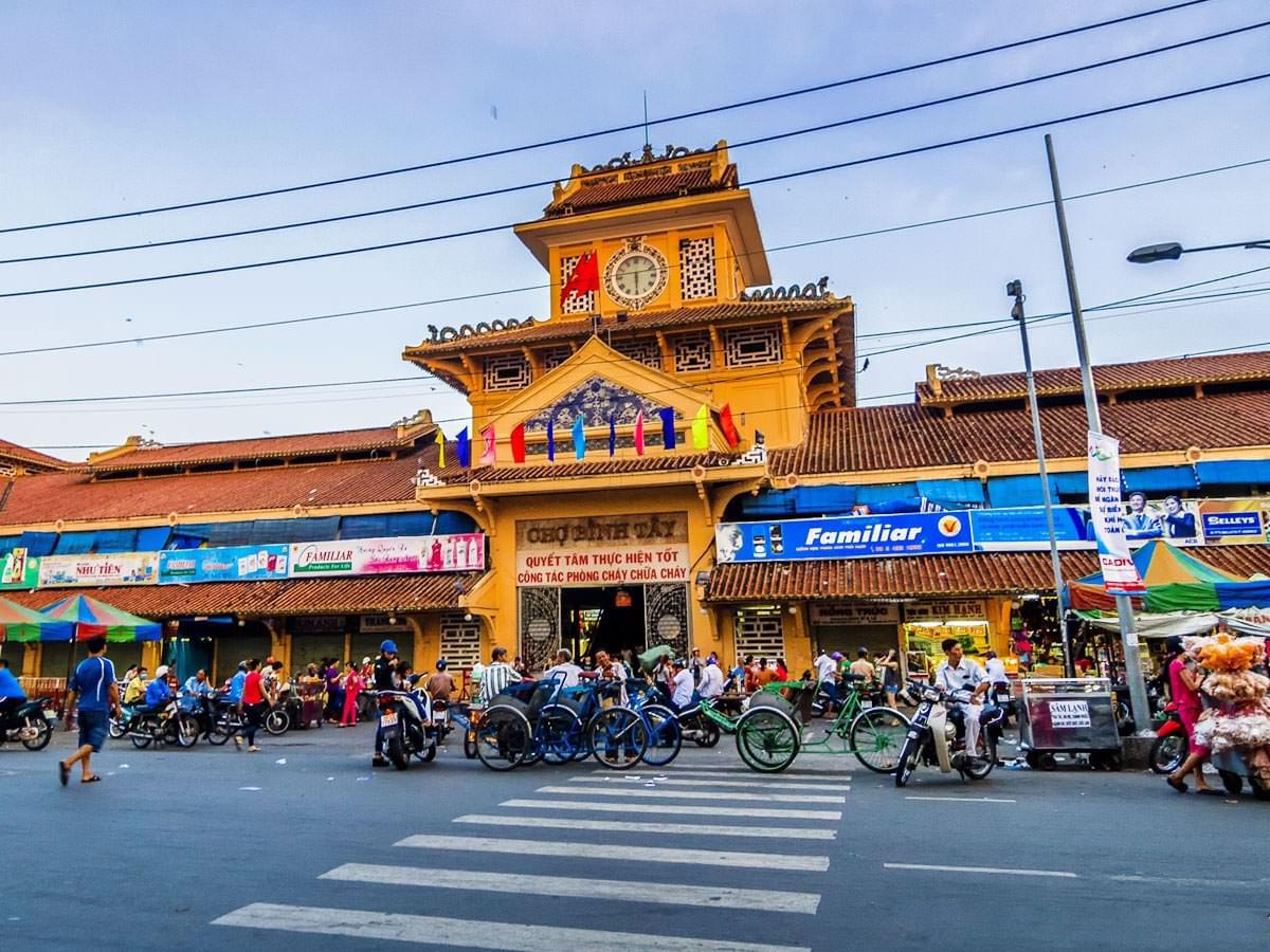 Binh Tay Market in Saigon’s Chinatown